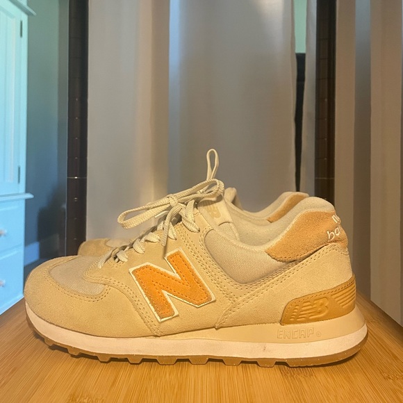 New Balance Shoes - New Balance 574 Women’s 7.5